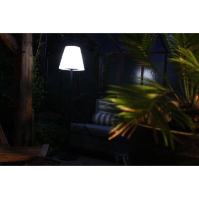 Lampadaire solaire Arte Alta blanc pour illuminer votre jardin
