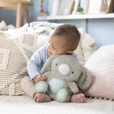 Doudou lapin Sylvi: peluche musicale et lumineuse pour bébé