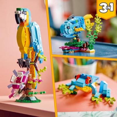LEGO Creator 3-en-1 31136 Le Perroquet Exotique : Figurines Animaux de la Jungle!