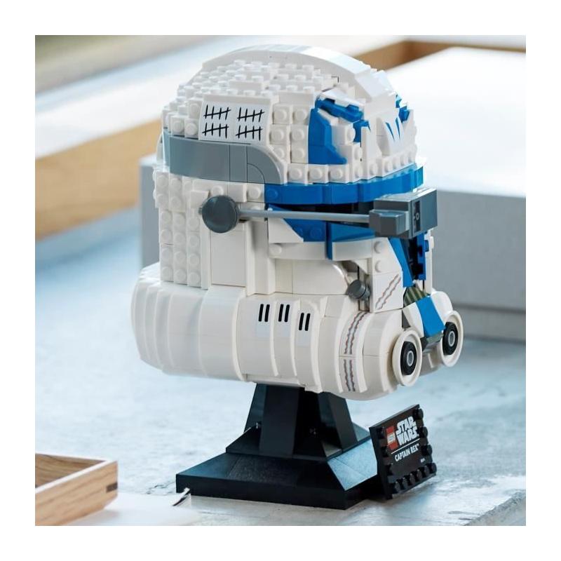 Assemblez le Casque du Capitaine Rex avec ce set LEGO Star Wars!