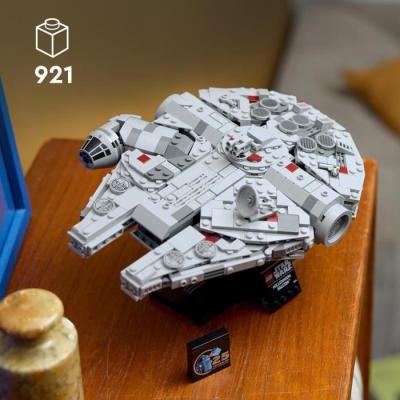 Créez votre propre Millennium Falcon avec ce set LEGO Star Wars 75375!