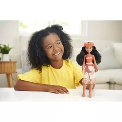 Poupée Vaiana 29 cm avec Habillage et Accessoires - Mattel Poupée Vaiana 29 cm avec Habillage et Accessoires - Mattel
