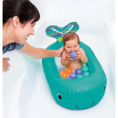 Baignoire baleine gonflable avec jeux et thermomètre - Bleu - INFANTINO
