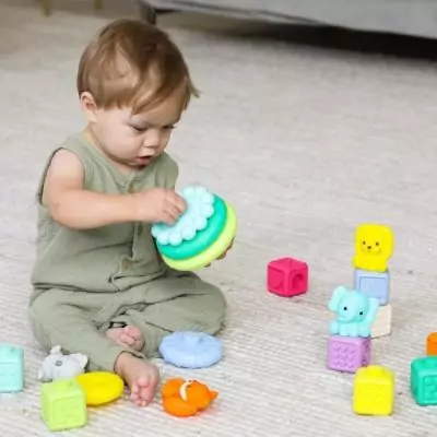 Coffret de 20 pièces sensorielles pour bébé - INFANTINO Coffret de 20 pièces sensorielles pour bébé - INFANTINO