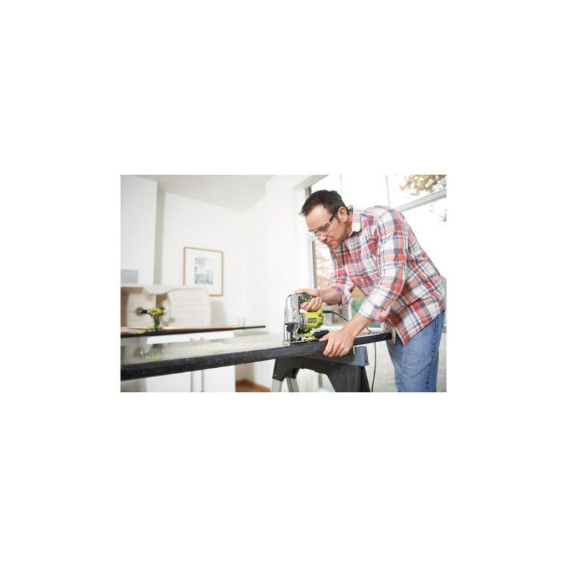Scie sauteuse Ryobi 680W avec coffret et accessoires