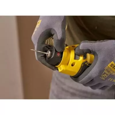 Fraiseuse pour plaques de plâtre STANLEY SFMCE200B-XJ - 18V