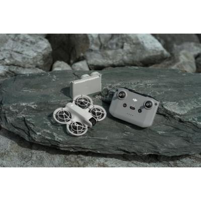 Drone ultra-compact DJI - Neo Fly More Combo - Capture cinématographique