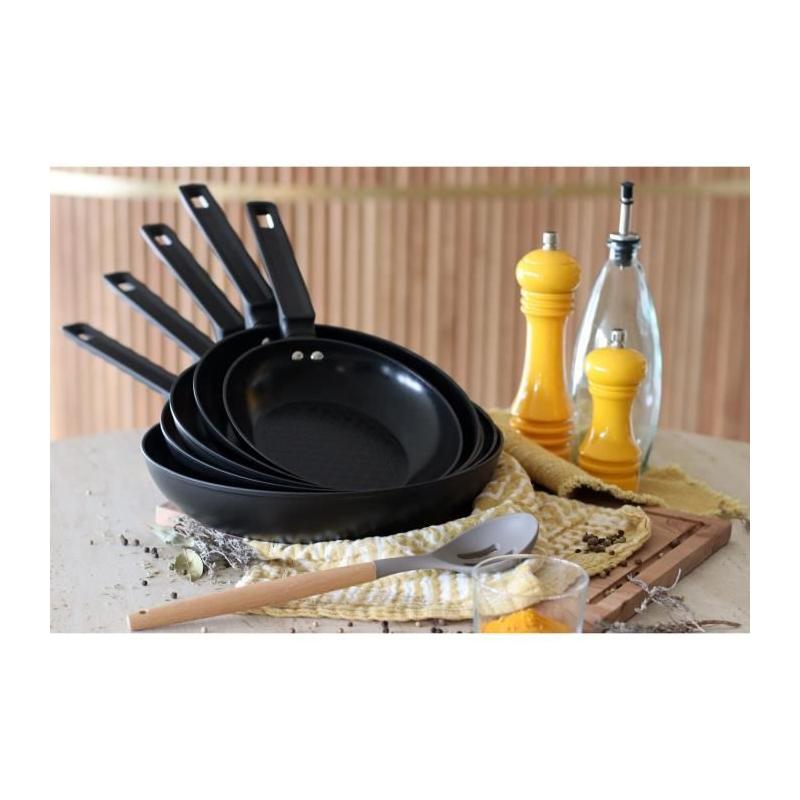 Poêle MENASTYL en aluminium forgé 20 cm noir - Induction