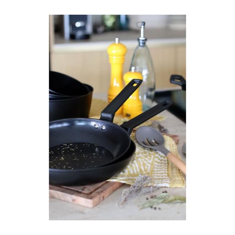 Poêle MENASTYL 28cm Noir - Aluminium Forgé - Induction