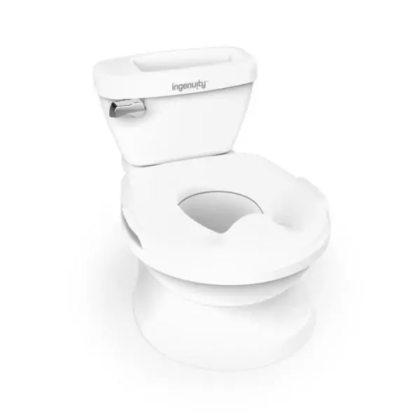 INGENUITY Mini Toilette enfant avec Réducteur de Toilette inclus, Chasse d'eau musicale et rangement lingette intégré blanc