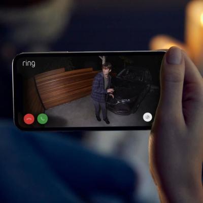 Caméra de Surveillance Ring Spotlight Plus Batterie - Noir