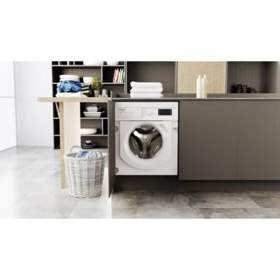 Lave-linge encastrable Hotpoint BIWMHG81485EU: performant et compact