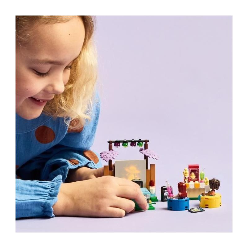 Organise une soirée cinéma inoubliable avec LEGO Friends 42642!