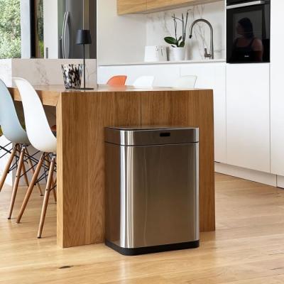 Poubelle de cuisine automatique design - 60L - Inox avec cerclage