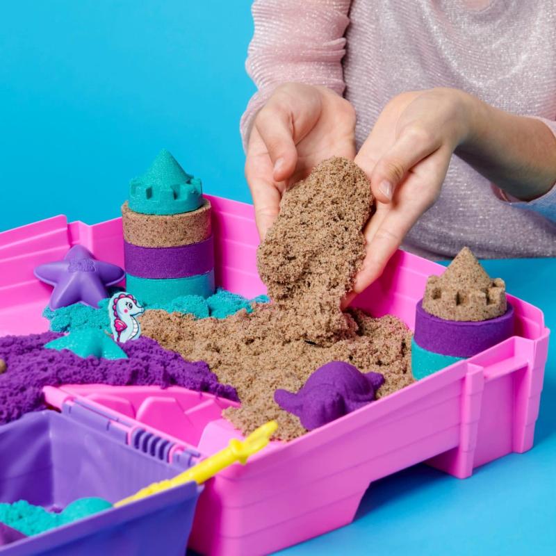 Kinetic Sand Sable Magique - Mallette Palais de Sirène 934 G + 8 Accessoires - Emportez Votre Sable Coloré Partout & Sculptez