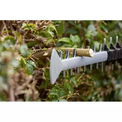 Taille-haies sans fil Bosch GHE 18V-50 Professional - Performant et sans contrainte