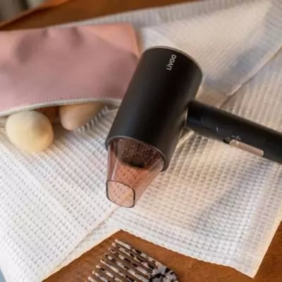 Seche-cheveux ionique pliable - LIVOO, 1600W Seche-cheveux ionique pliable - LIVOO, 1600W