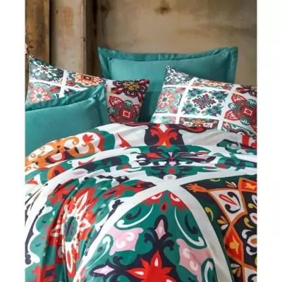 Parure de lit microsatin vert 220x240 cm + 2 taies - Style et confort Parure de lit microsatin vert 220x240 cm + 2 taies - Style et confort