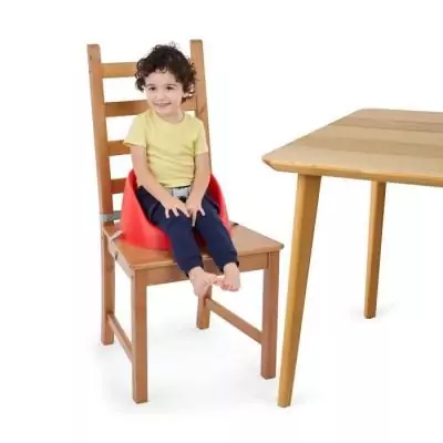 Rehausseur de chaise bébé évolutif Disney Cars - Pratique et sécurisé Rehausseur de chaise bébé évolutif Disney Cars - Pratique et sécurisé