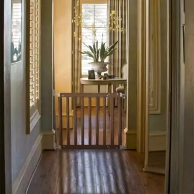 Barrière de sécurité enfant personnalisable: facile à installer! Barrière de sécurité enfant personnalisable: facile à installer!