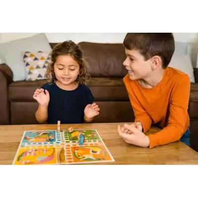 Nathan JEU DES PETITS CHEVAUX