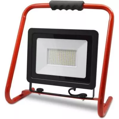 Projecteur Led puissant pour chantier - 100W - 9000 lumens Projecteur Led puissant pour chantier - 100W - 9000 lumens