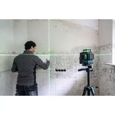 Niveau laser vert Bosch Pro GLL 12V-100-33 CG - Visibilité et précision Niveau laser vert Bosch Pro GLL 12V-100-33 CG - Visibilité et précision