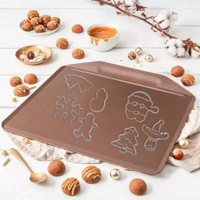 Plaque de cuisson au four ZENKER avec 7 emporte-pièces de Noël