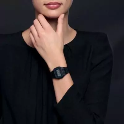 Montre Chronographe CASIO W-59-1VQES pour Femme