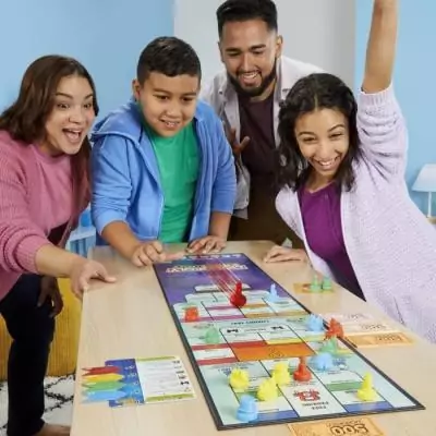 Monopoly Gliss', Jeu de Groupe Familial pour Enfants, Ados et Adultes, a partir de 8 Ans, 2 a 8 Joueurs, 20 Minutes en Moyenne,