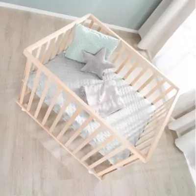 Parc bébé - ROBA - 75 x 100 cm - Tapis de parc 'Roba Style' gris inclus - Roulettes - Bois naturel Parc bébé - ROBA - 75 x 100 cm - Tapis de parc 'Roba Style' gris inclus - Roulettes - Bois naturel